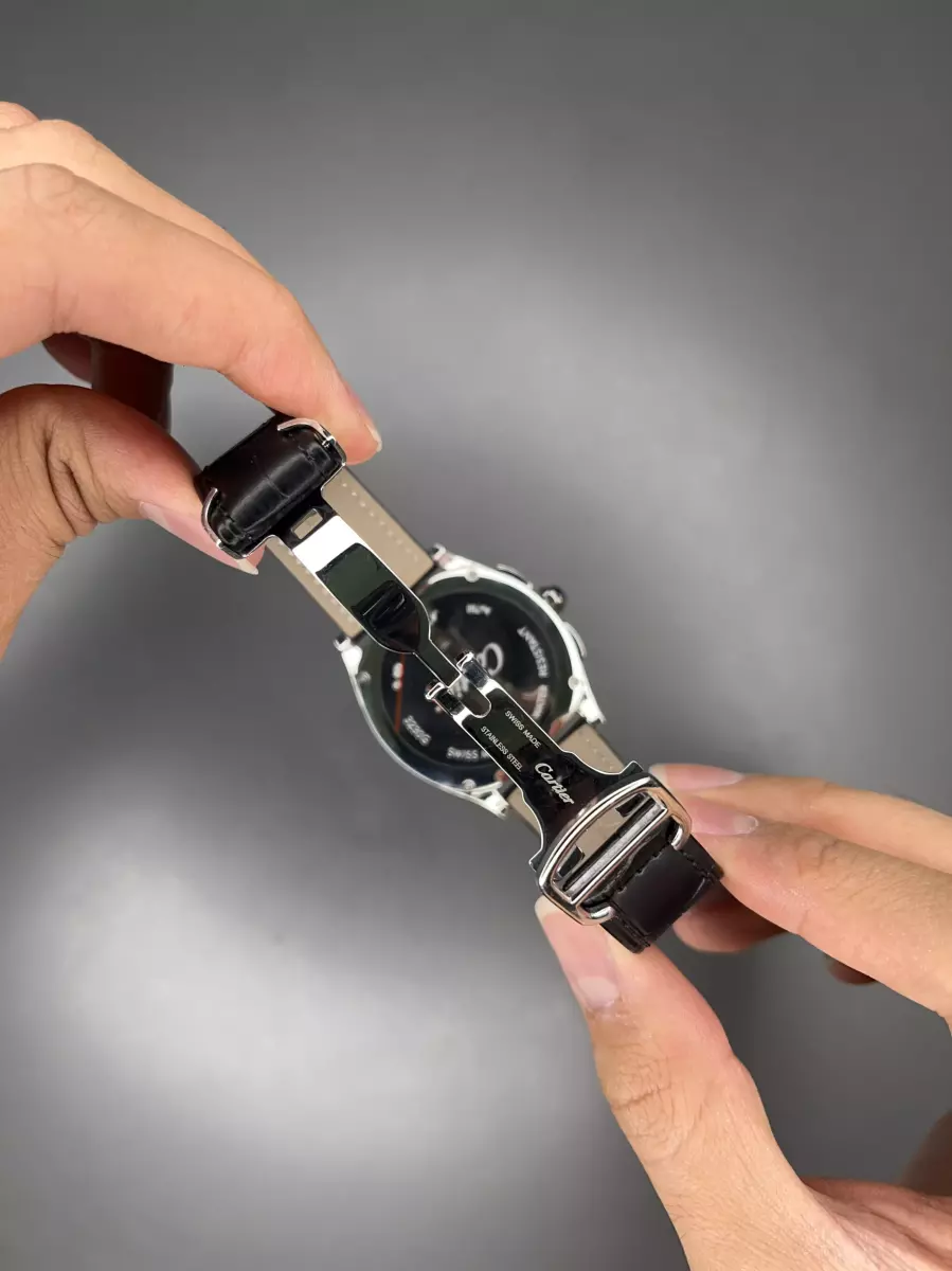 ساعت مچی کارتیه کورنوگراف بند چرمی صفحه مشکی Cartier