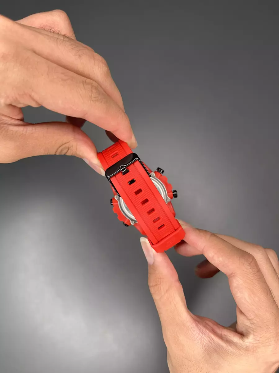 ساعت مچی کاسیو ادیفایس بند رابر قرمز Casio Edifice