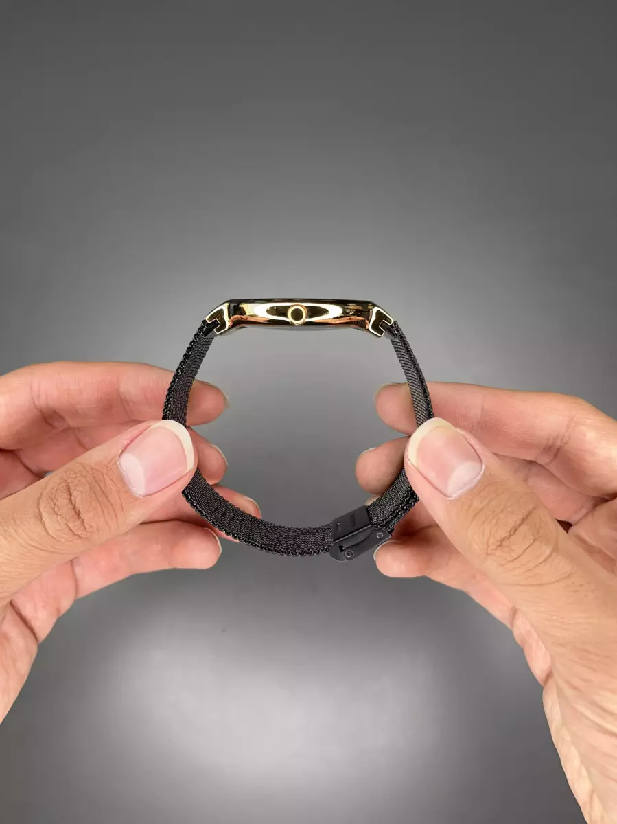 ساعت مچی برینگ بند حصیری مشکی صفحه مشکی Bering