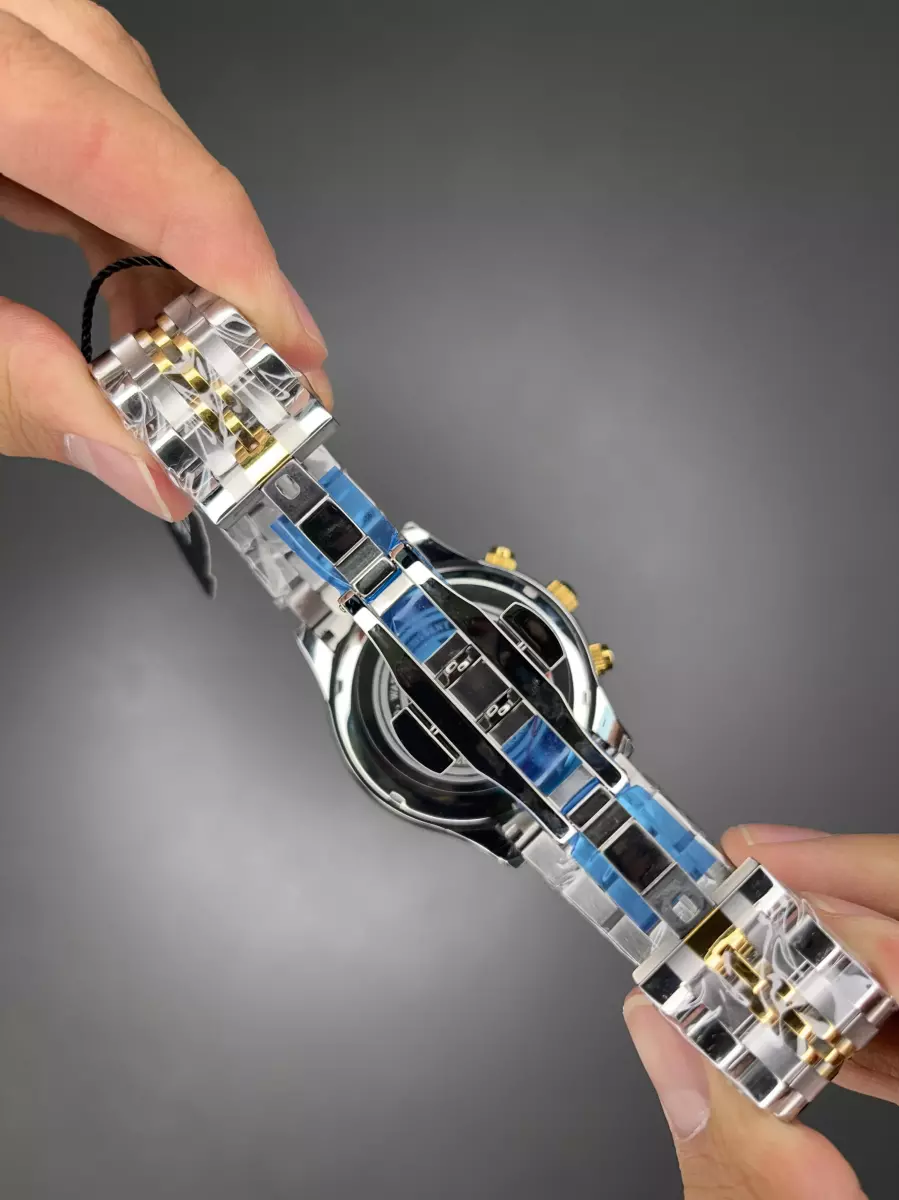 ساعت مچی سیتیزن کورنوگراف بند سیلورطلایی صفحه مشکی Citizen VIP