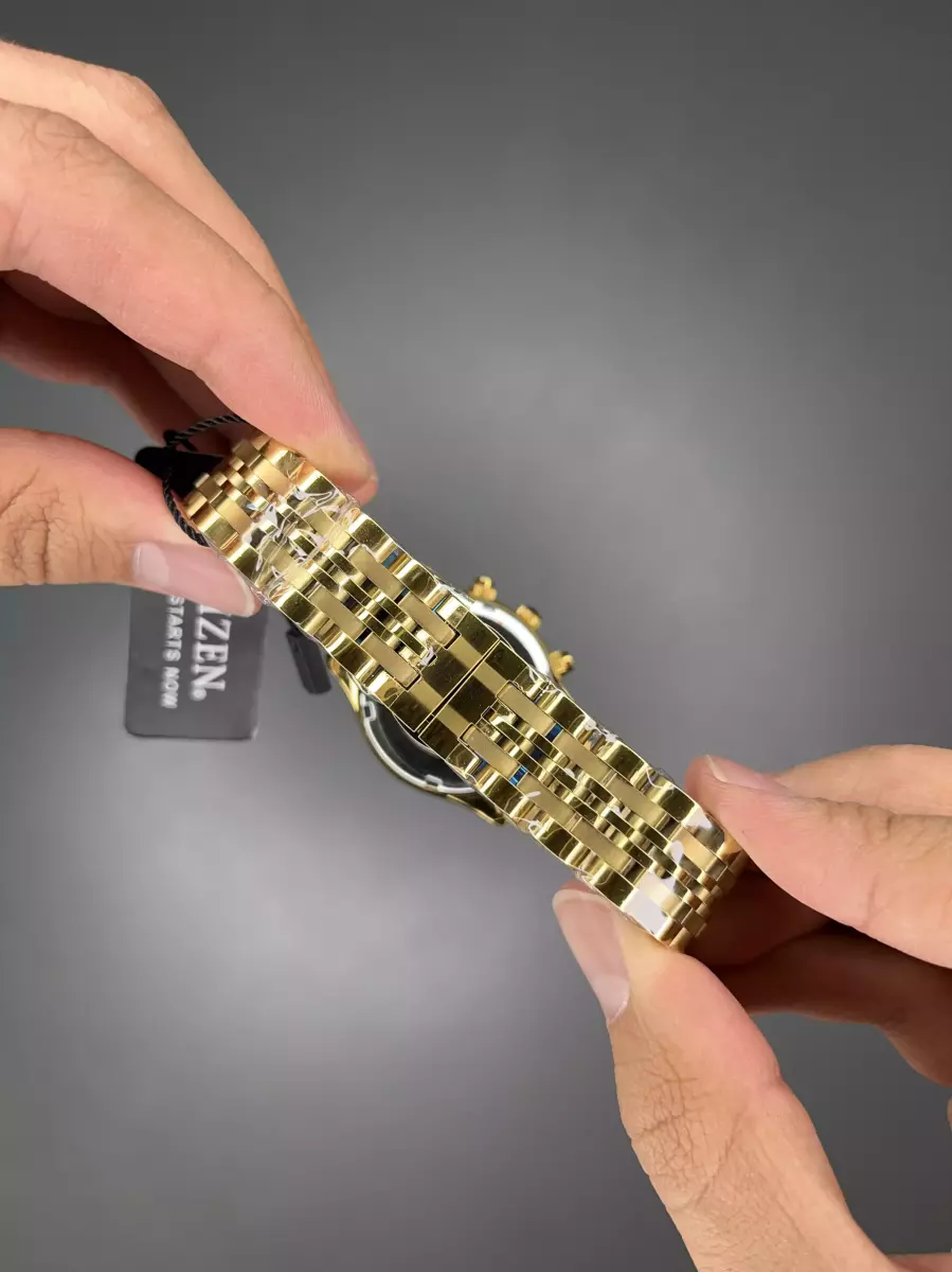 ساعت مچی سیتیزن کورنوگراف بند طلایی صفحه سفید Citizen VIP