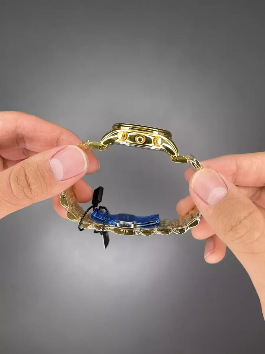 ساعت مچی سیتیزن کورنوگراف بند طلایی صفحه سفید Citizen VIP