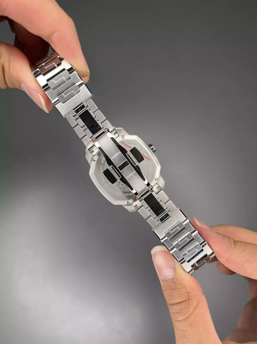 ساعت مچی ورساچه بند سیلور صفحه مشکی Versace Dylos