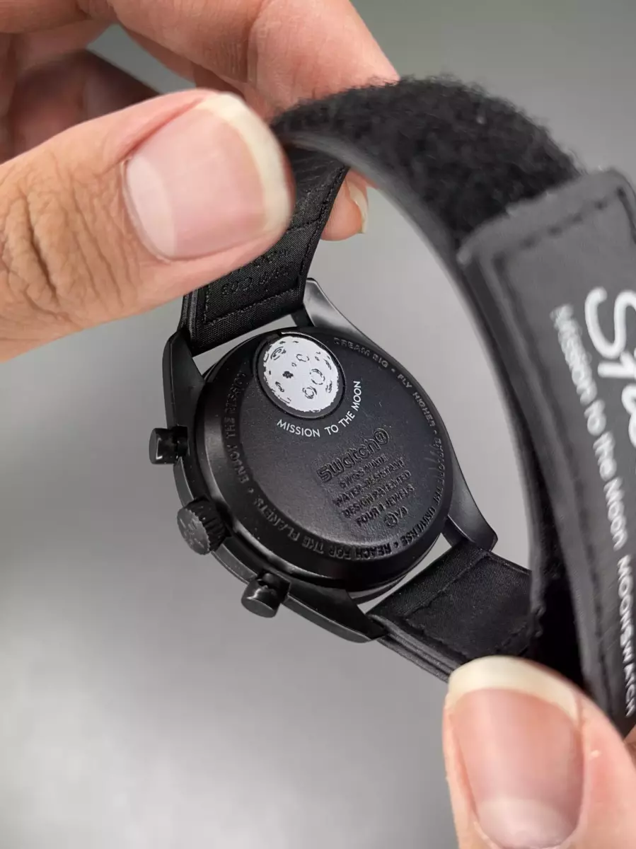 ساعت مچی امگا سواچ ماموریت به ماه Omega x Swatch Mision to the moon