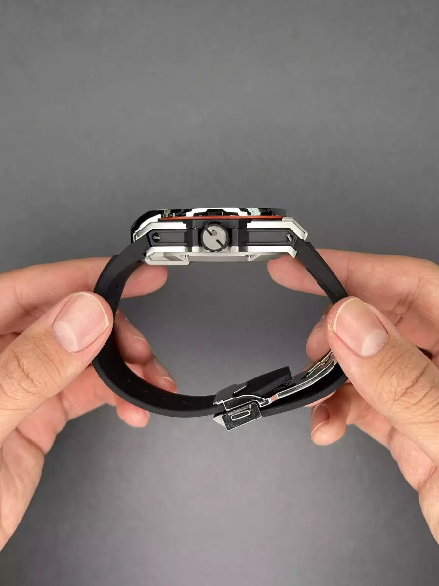 ساعت مچی اوبلو جمجمه‌ای قاب سیلور بند مشکی Hublot MP-09 Tourbillon silver