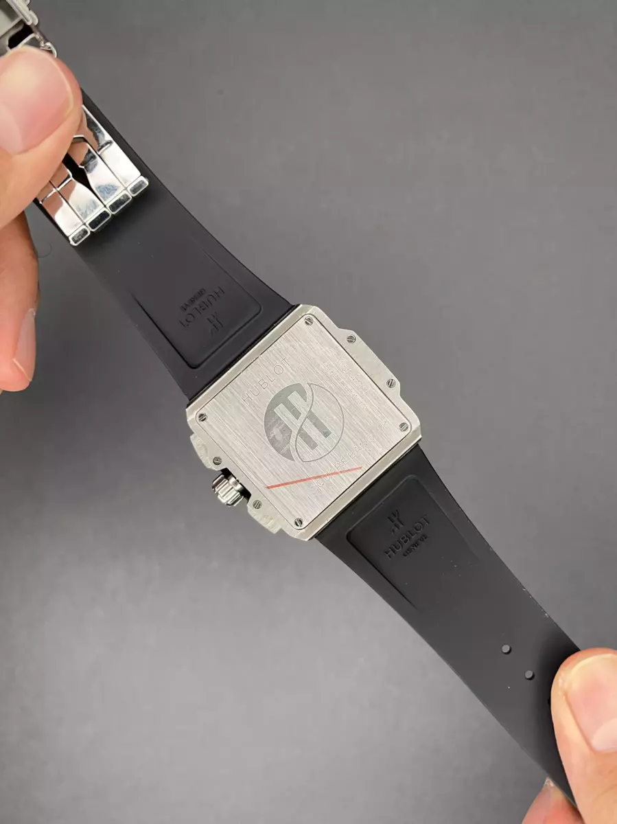 ساعت مچی اوبلو بند صفحه مربعی قاب سیلور Hublot Square Bang Unico