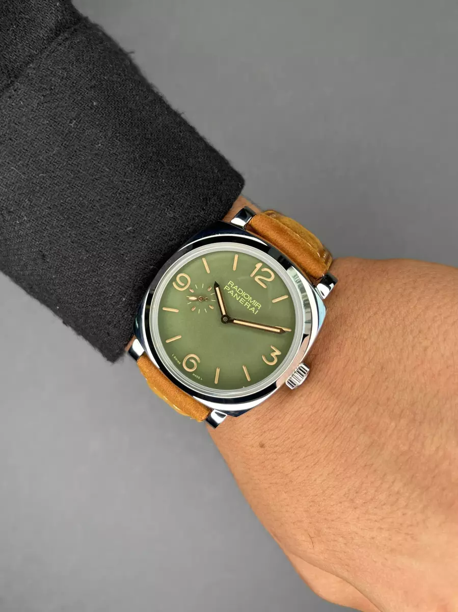 ساعت مچی پنرای رادیومیر بند چرمی صفحه سبز ثانیه بغل Panerai Radiomir
