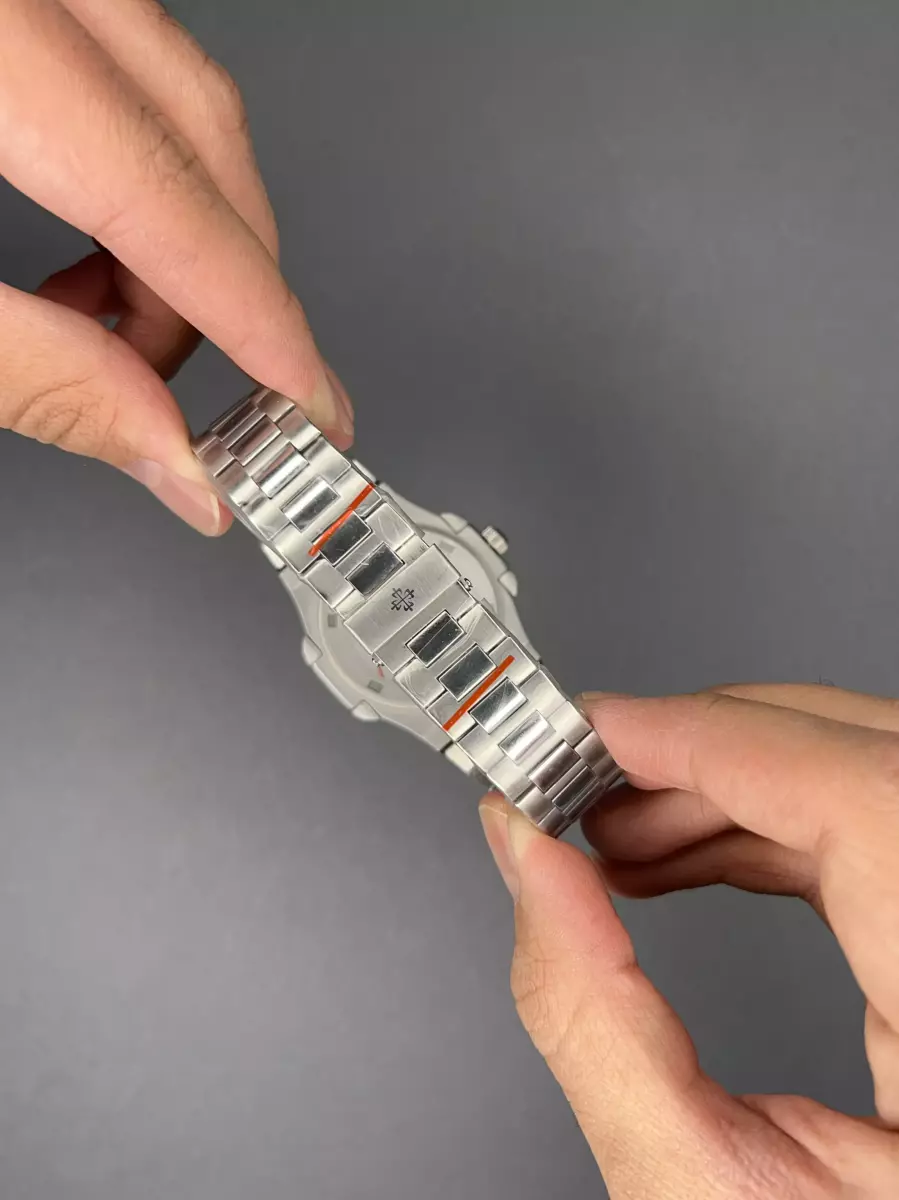 ساعت مچی پتک فیلیپ ناتیلوس سیلور صفحه سفید Patek  Philippe Nautilus