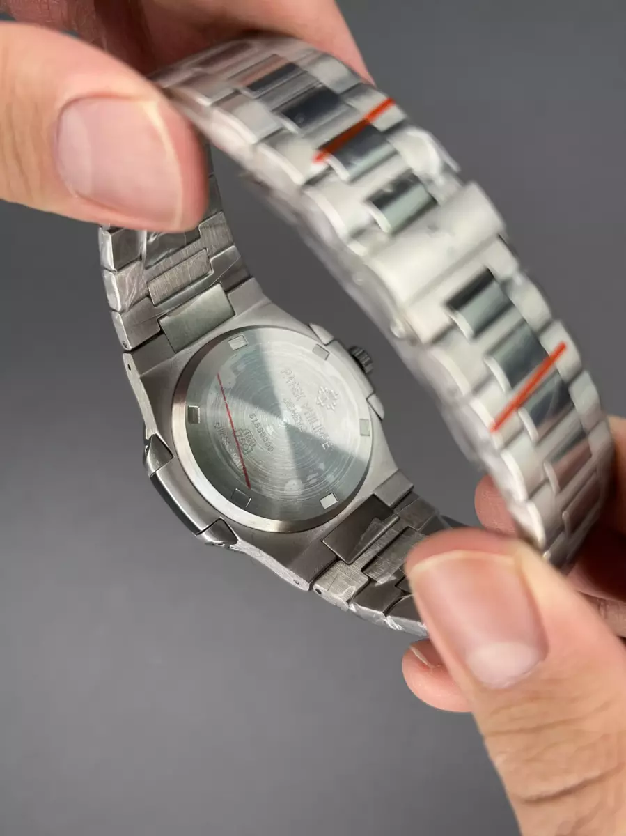 ساعت مچی پتک فیلیپ ناتیلوس سیلور صفحه سفید Patek  Philippe Nautilus