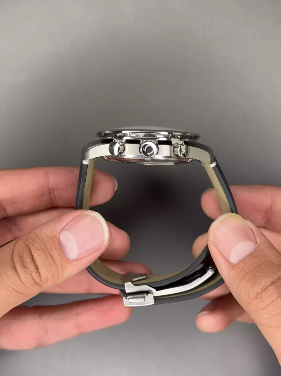 ساعت مچی امگا اسپیدمستر کورنوگراف بند چرم و صفحه آبی Omega Speadmaster