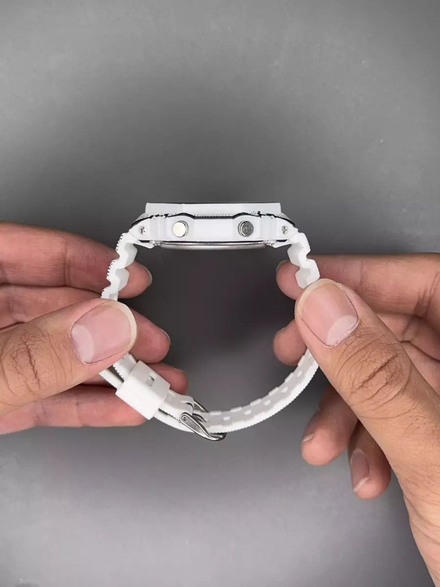 ساعت مچی کاسیو جی-شاک مانگا بند سفید Casio G-Shock 2100MNG