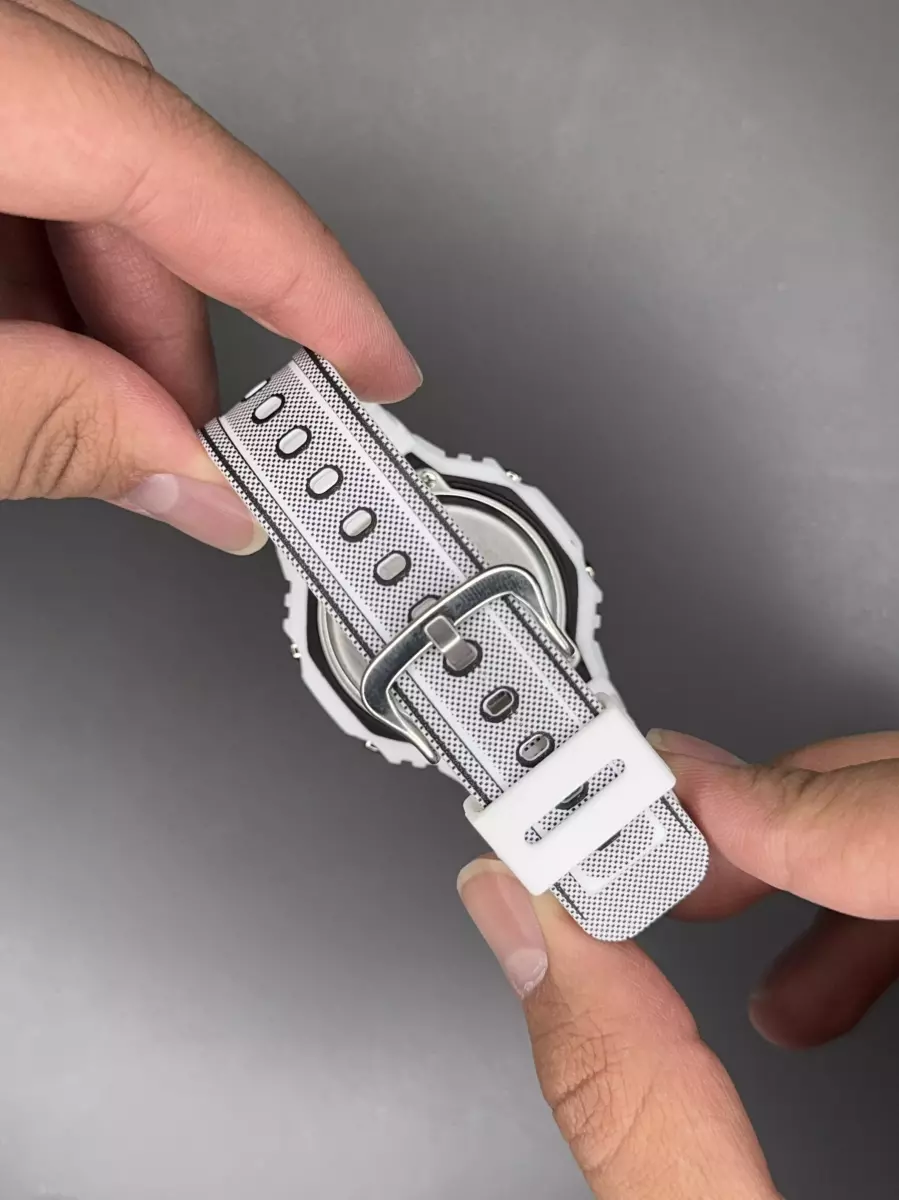 ساعت مچی کاسیو جی-شاک مانگا بند سفید Casio G-Shock 2100MNG