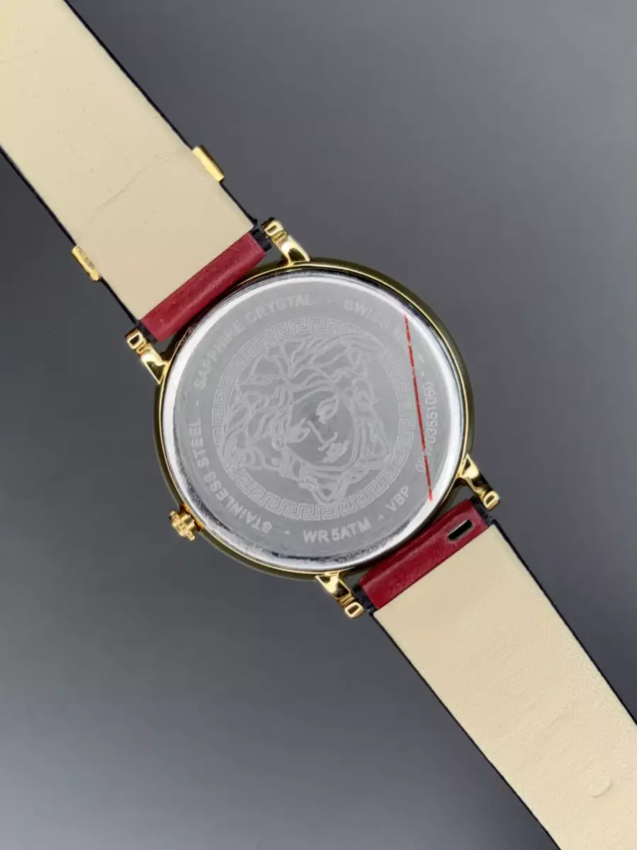 ساعت مچی ورساچه بند چرمی قرمز صفحه سفید Versace