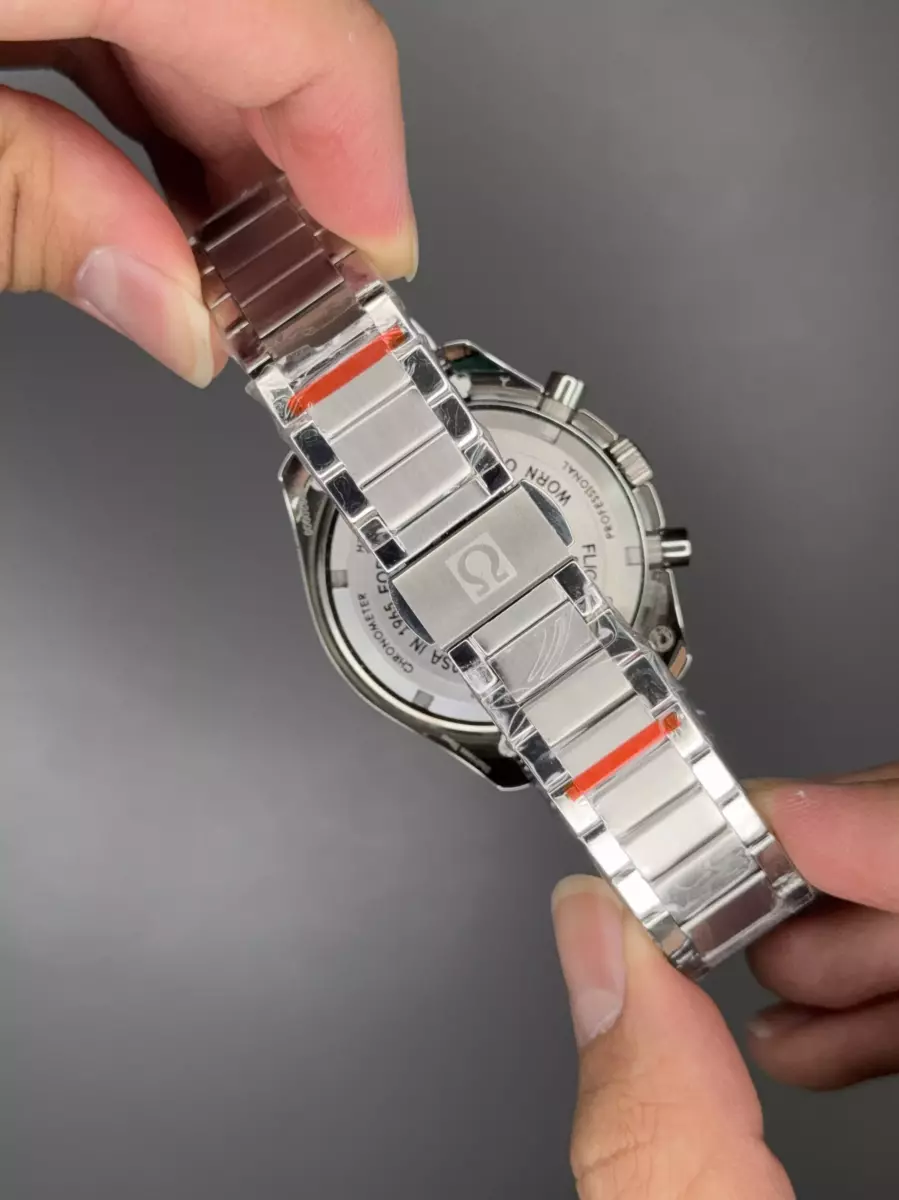 ساعت مچی امگا اسپیدمستر بند سیلور صفحه قرمز Omega Speadmaster