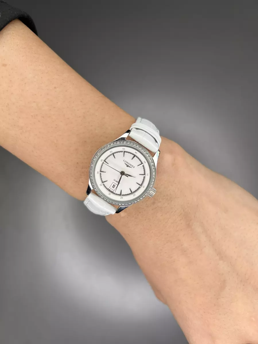 ساعت مچی لونژین بند چرمی سفید قاب استیل نگین دار Longines