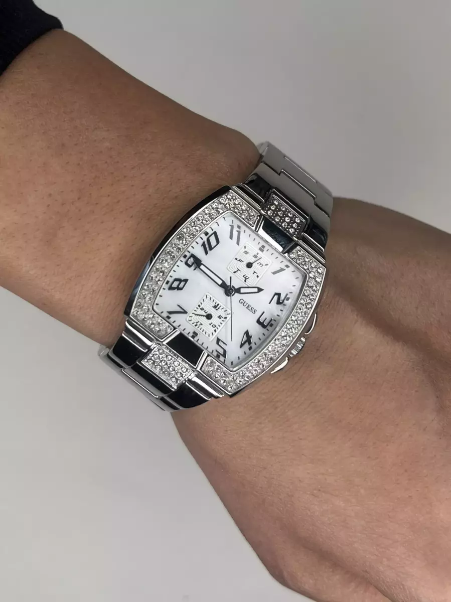 ساعت مچی گس بند سیلور صفحه سفید Guess
