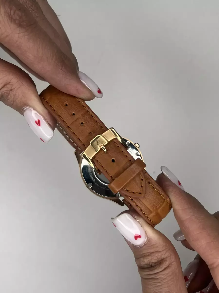 ساعت مچی پیاژه بند چرمی قهوه ای قاب نگین دار Piaget