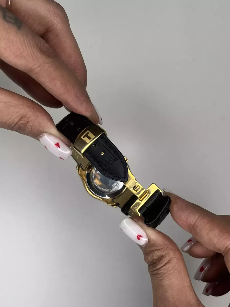ساعت مچی تیسو بند چرمی صفحه سفید Tissot 1853