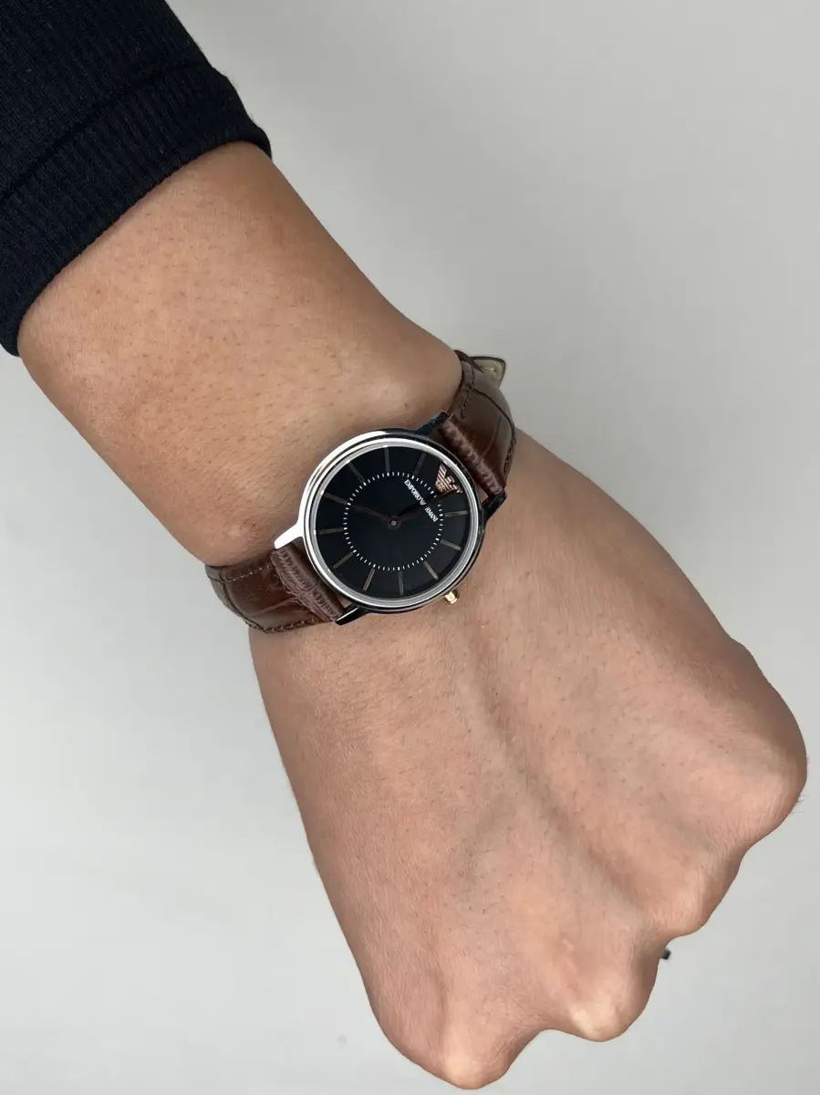 ساعت مچی امپریو آرمانی بند چرمی قهوه ای صفحه مشکی Emporio Armani
