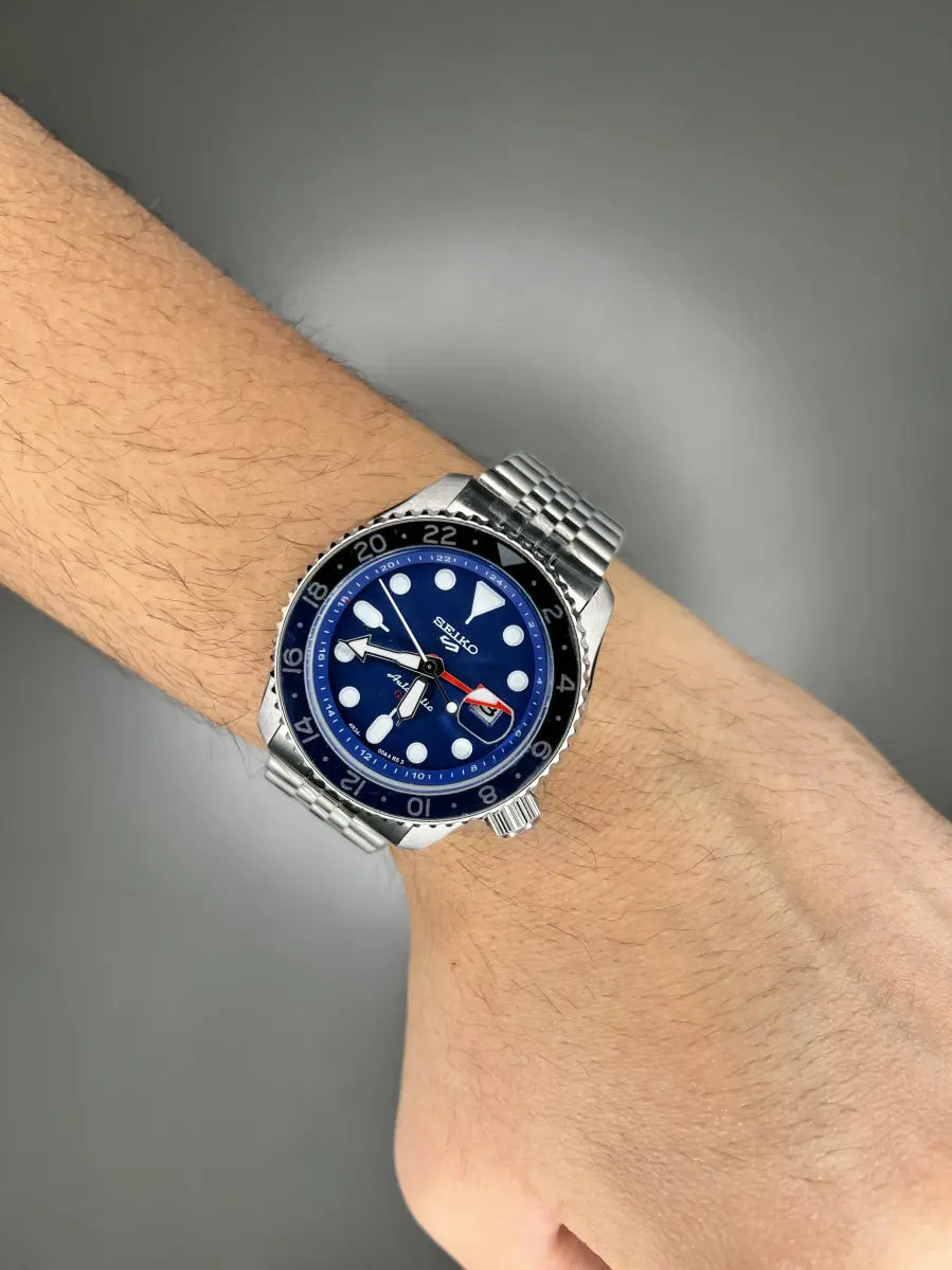 ساعت مچی سیکو 5 بند سیلور صفحه سرمه ای Seiko 5 GMT