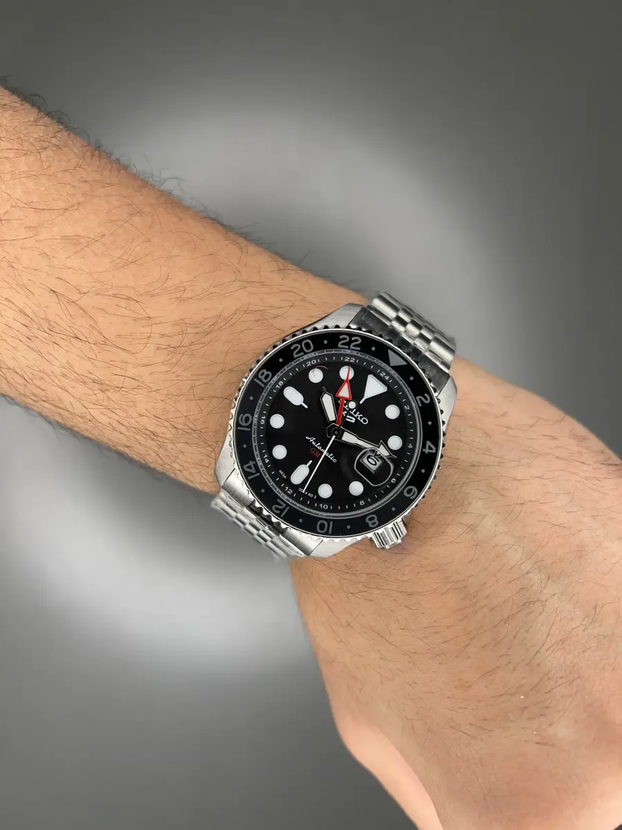 ساعت مچی سیکو 5 بند سیلور صفحه مشکی Seiko 5 GMT