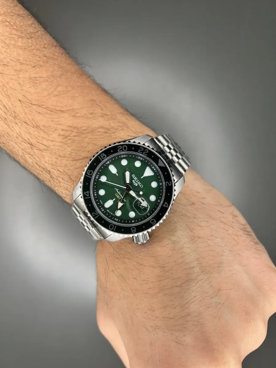 ساعت مچی سیکو 5 بند سیلور صفحه سبز Seiko 5 GMT