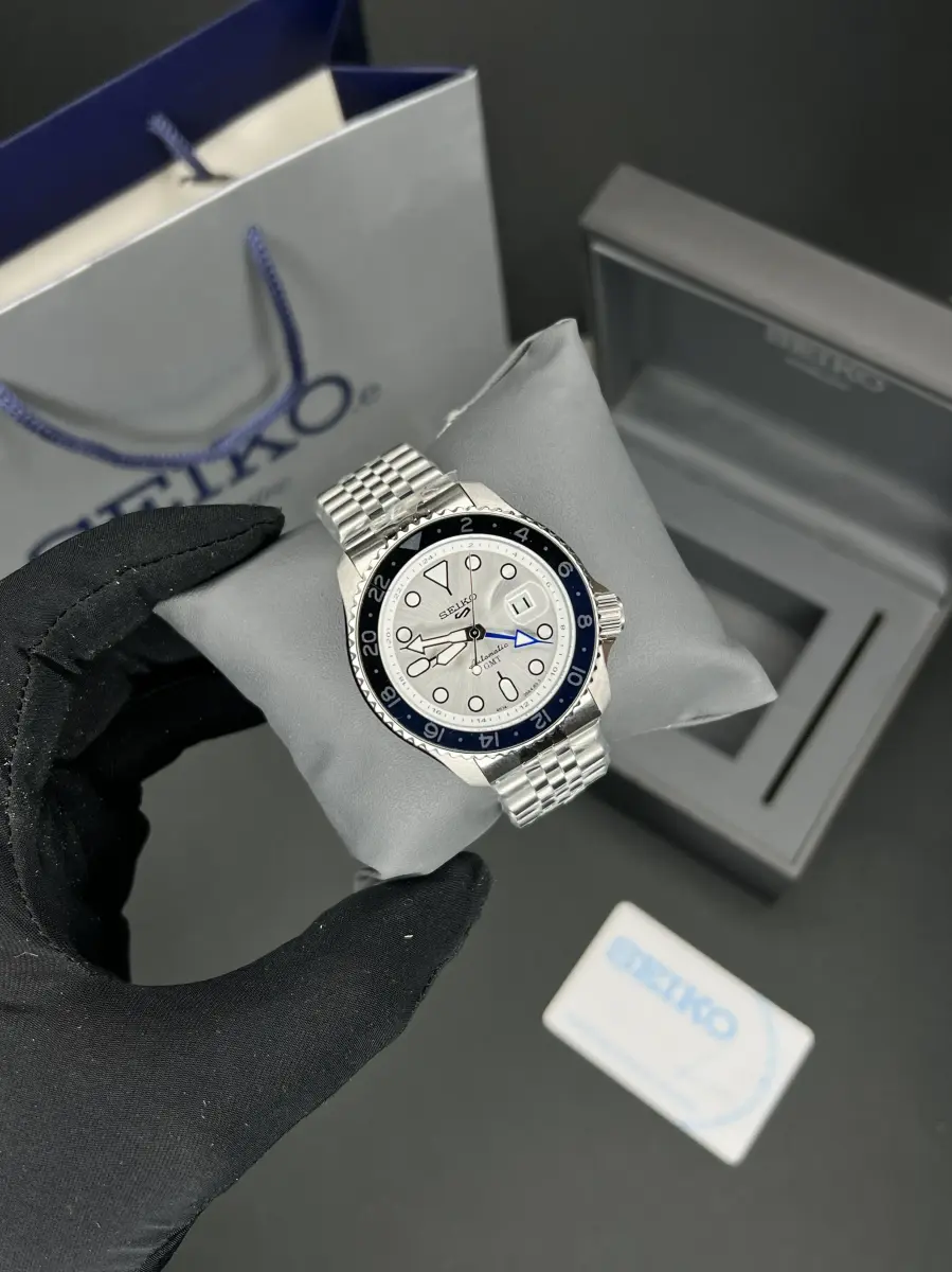 ساعت مچی سیکو 5 بند سیلور صفحه سفید Seiko 5 GMT