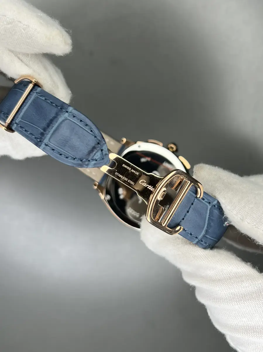 ساعت مچی کارتیه کورنوگراف قاب رزگلد صفحه آبی Cartier