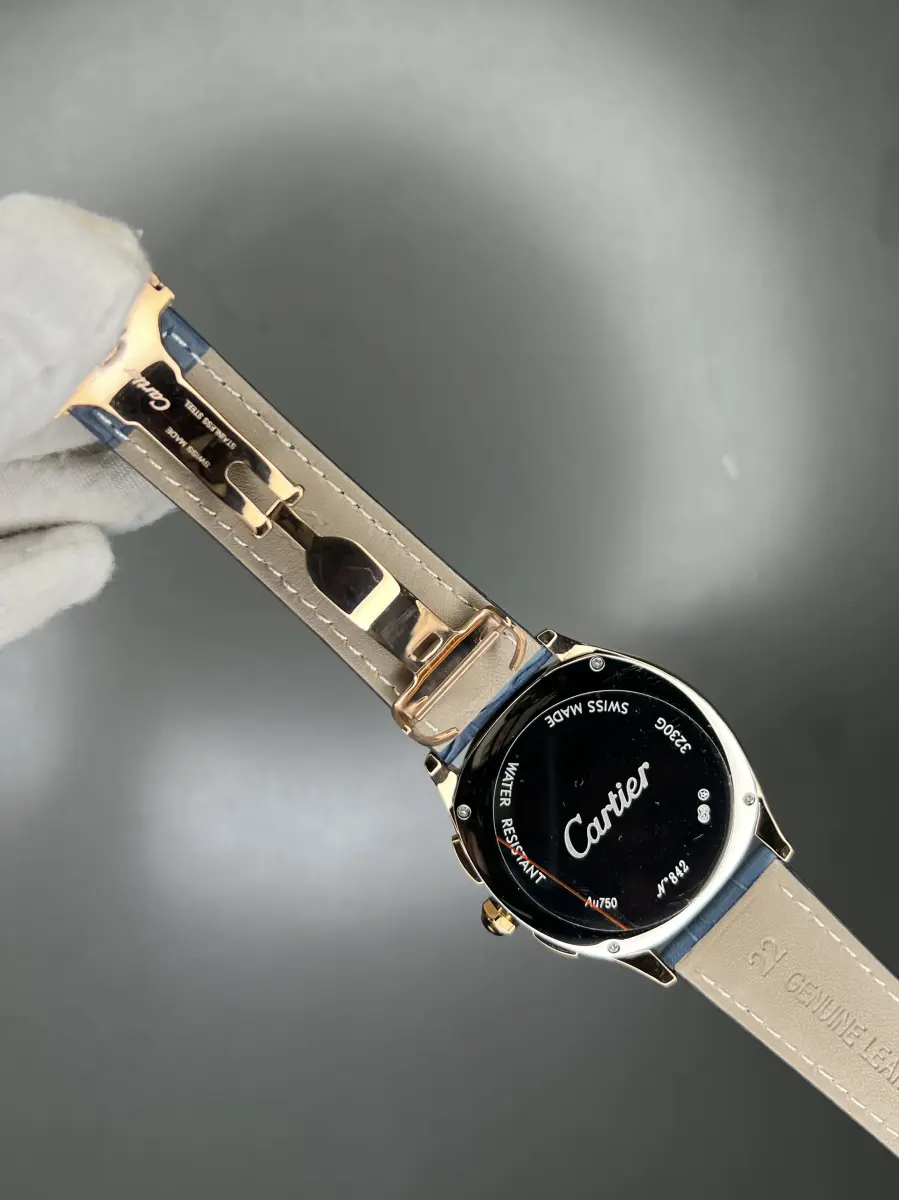 ساعت مچی کارتیه کورنوگراف قاب رزگلد صفحه آبی Cartier