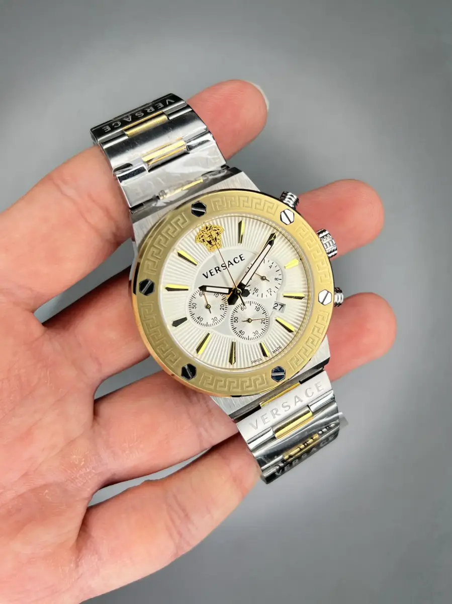 ساعت مچی ورساچه کرونوگراف بند سیلورطلایی صفحه سفید Versace
