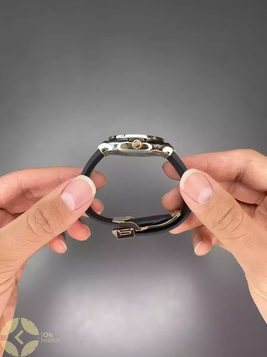 ساعت مچی اوبلو بند مشکی قاب رزگلد فول نگین Hublot Classic Fusion