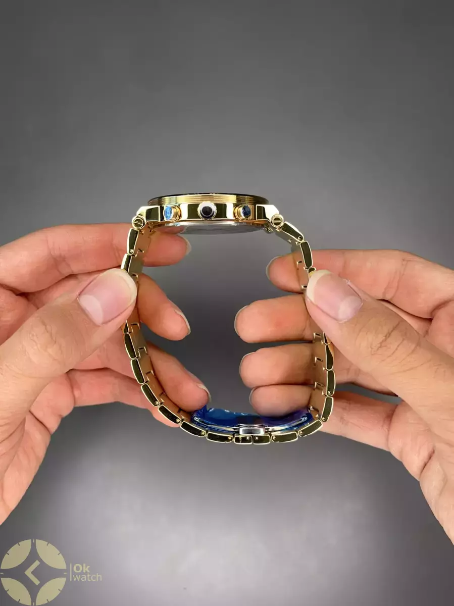 ساعت مچی ورساچه کورنوگراف بند طلایی صفحه آبی رویال Versace