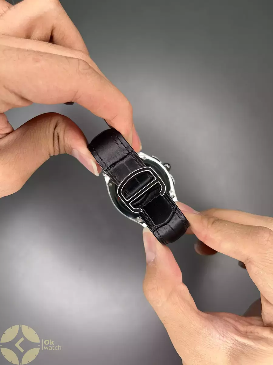 ساعت مچی کارتیه کورنوگراف بند چرمی صفحه مشکی Cartier