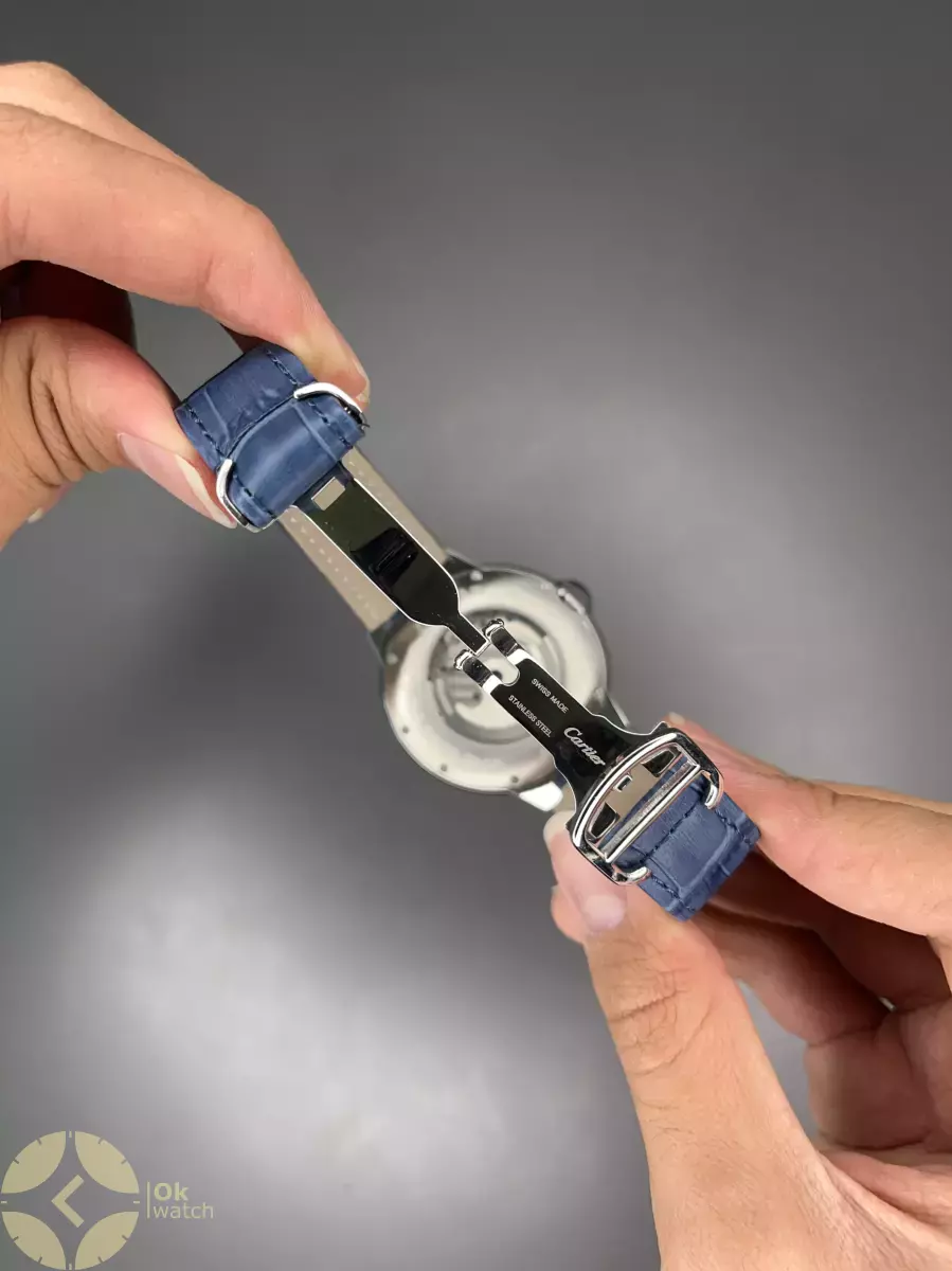ساعت مچی کارتیه بلن بولو صفحه قلب باز بند چرمی سرمه ای Cartier Ballon Bleu