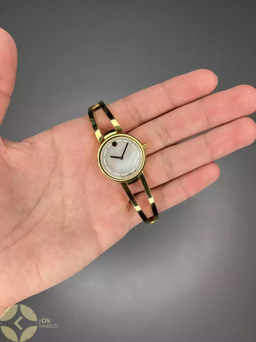 ساعت مچی موادو بند النگویی طلایی صفحه صدفی Movado