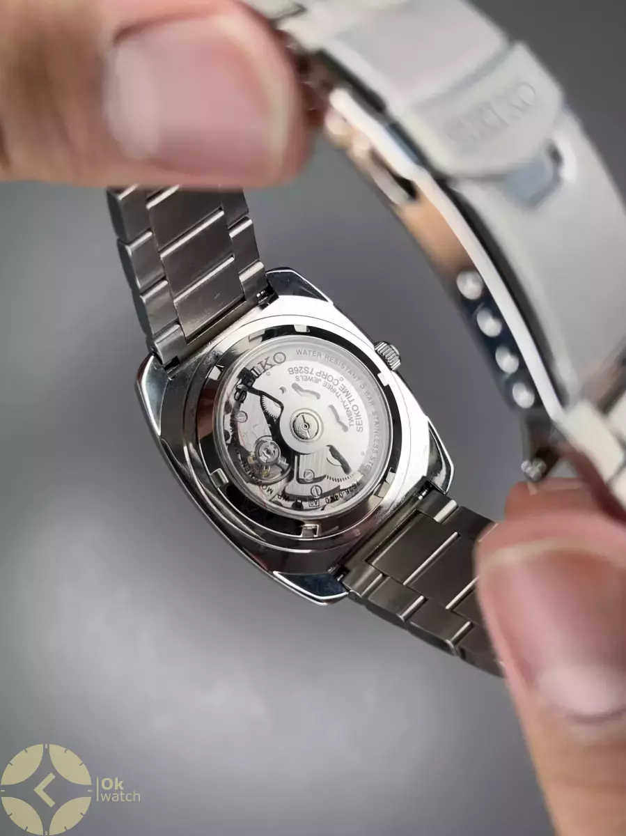ساعت مچی سیکو دو تقویم بند سیلور صفحه قرمز Seiko