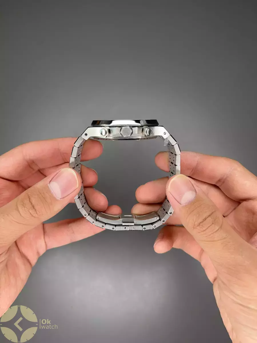 ساعت مچی اودمار پیگه کورنوگراف بند سیلور صفحه سفید Audemars Piguet