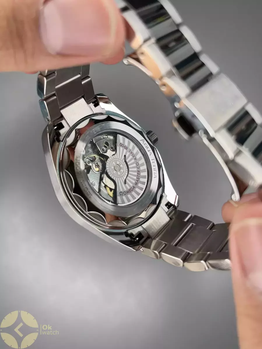 ساعت مچی امگا سیمستر بند سیلور صفحه سفید Omega Seamaster