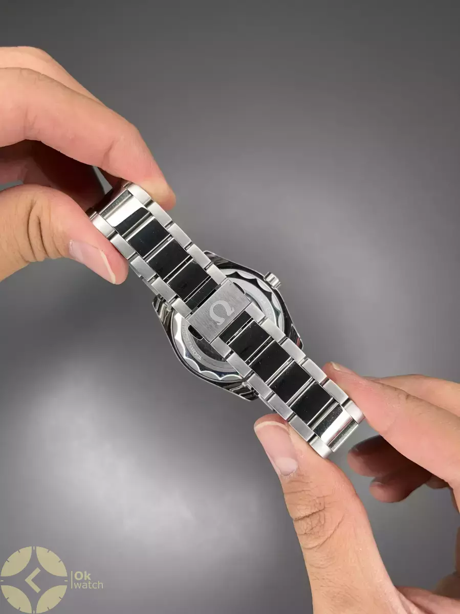 ساعت مچی امگا سیمستر بند سیلور صفحه سفید Omega Seamaster