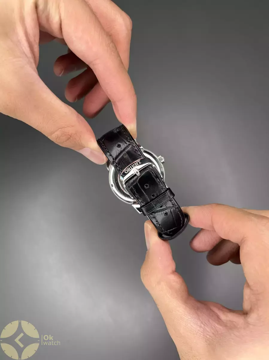 ساعت مچی اورینت اوپن هارت بند چرمی صفحه مشکی Orient