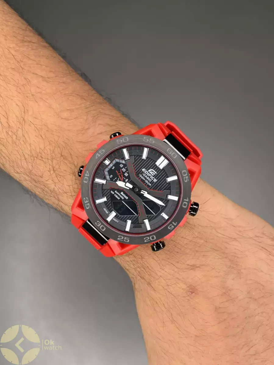 ساعت مچی کاسیو ادیفایس بند رابر قرمز Casio Edifice