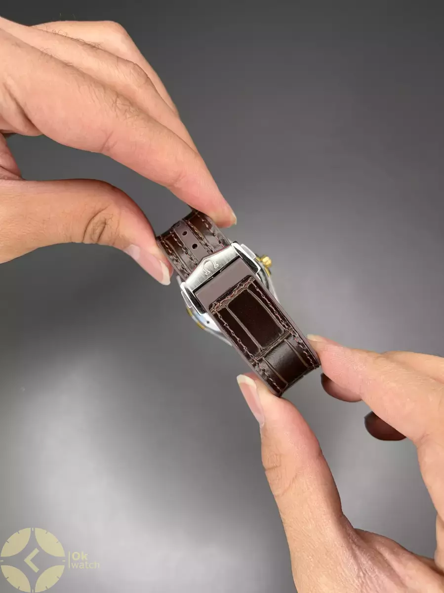 ساعت مچی امگا کانستلیشن بند قهوه ای صفحه سفید Omega Constellation