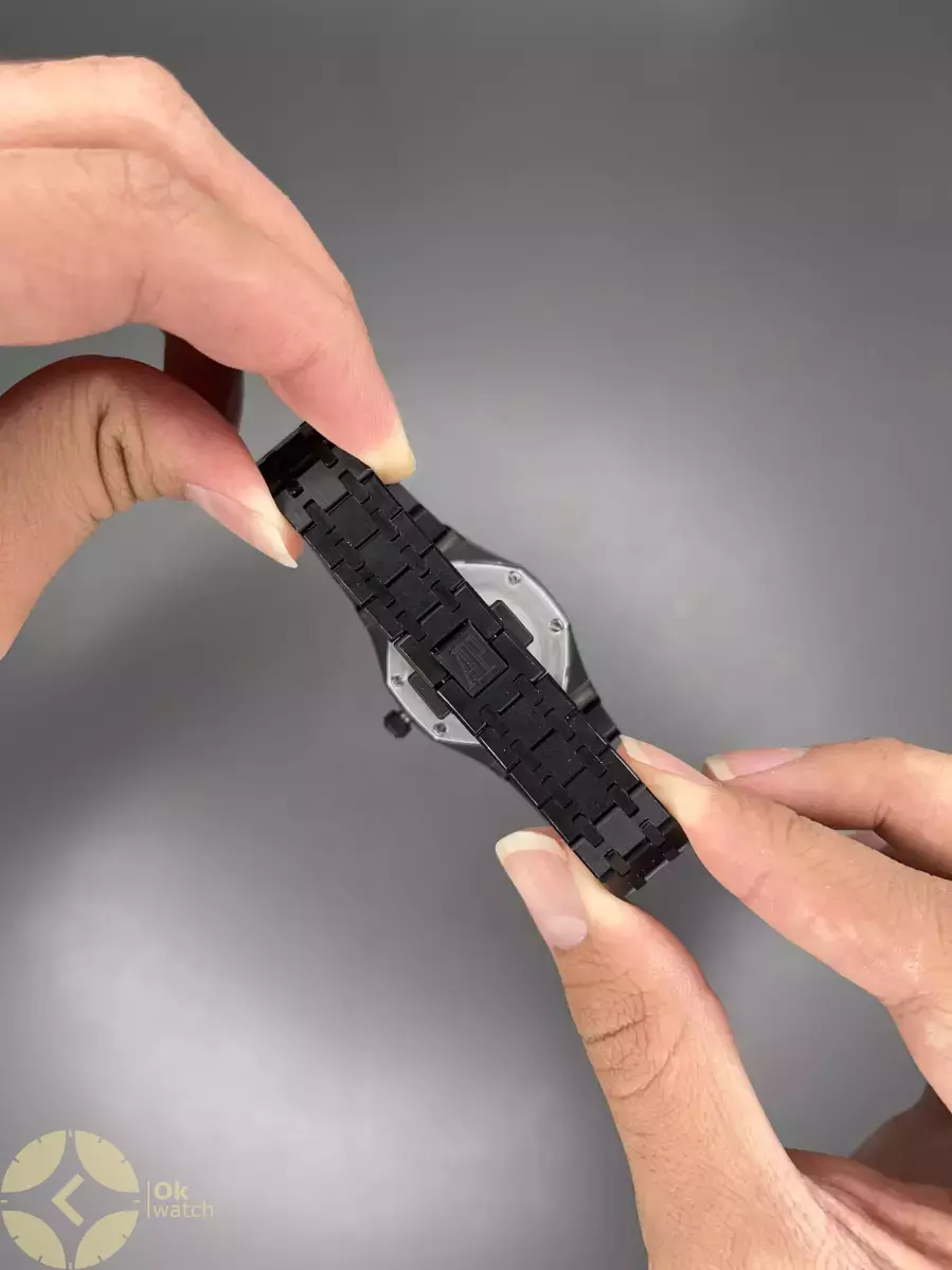 ساعت مچی اودمار پیگه بند مشکی صفحه سرمه ای Audemars Piguet