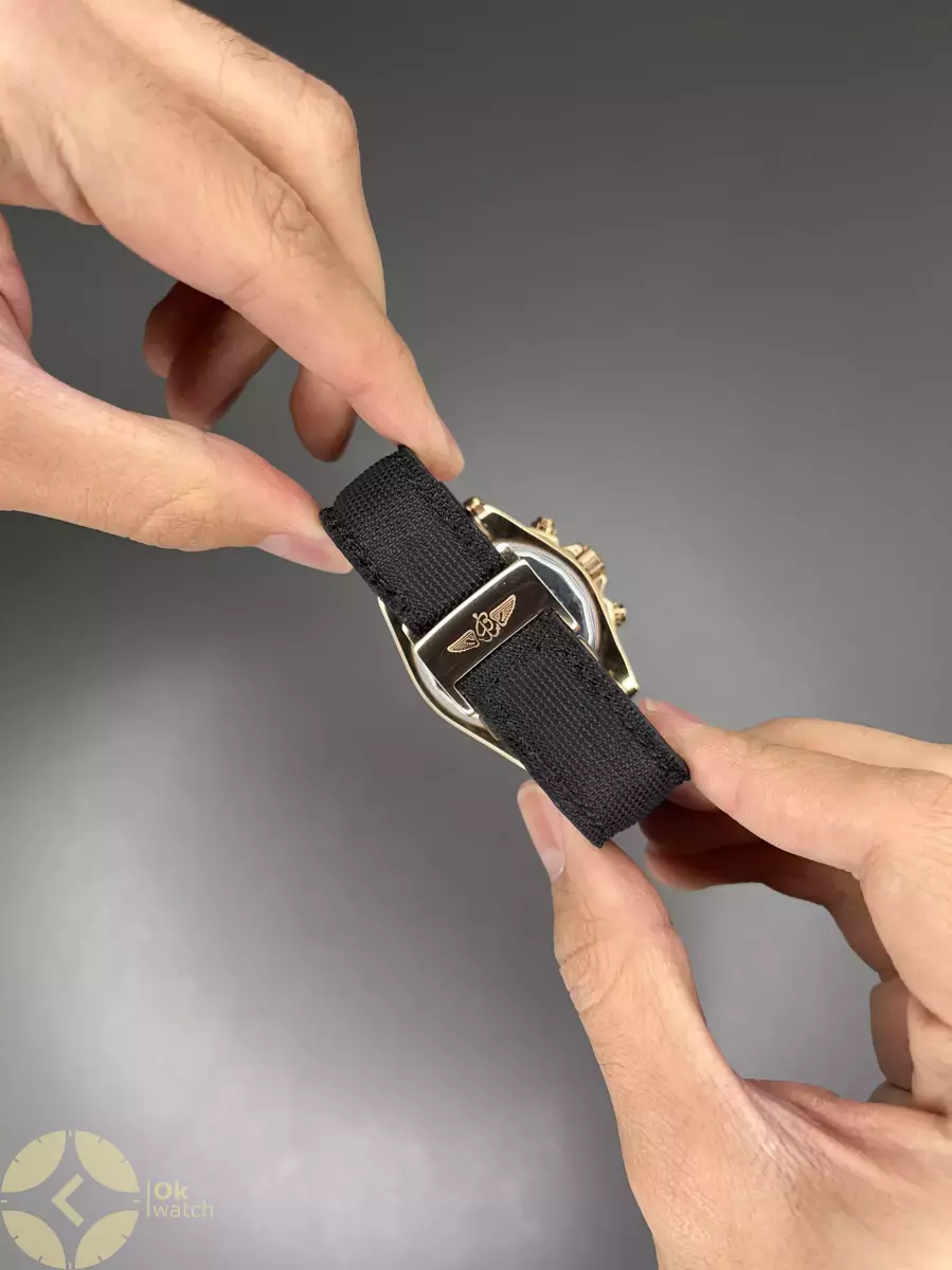 ساعت مچی برایتلینگ بند برزنتی مشکی Breitling