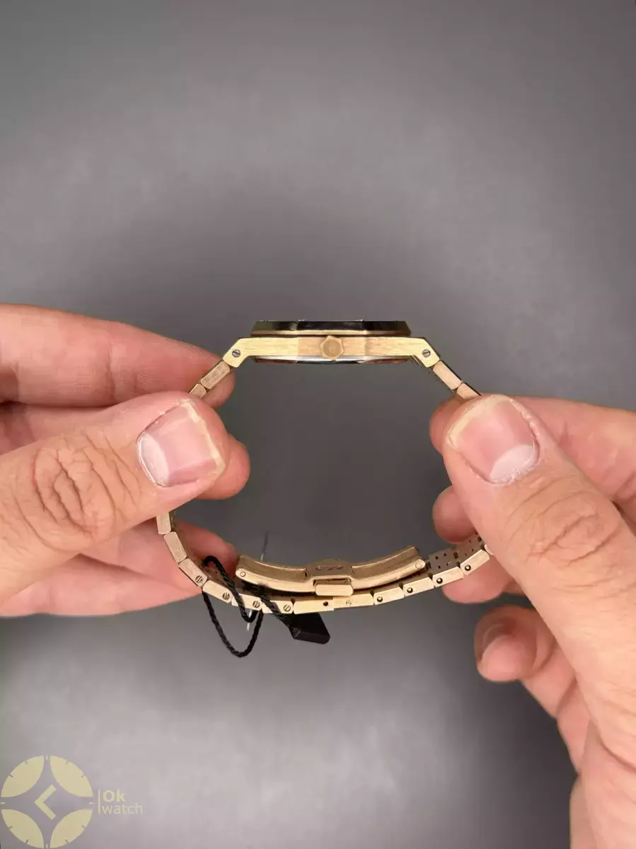 ساعت مچی اودمار پیگه بند رزگلد صفحه مشکی Audemars Piguet