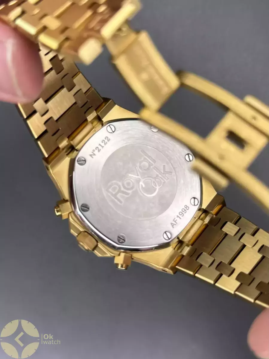 ساعت مچی اودمار پیگه کورنوگراف بند و صفحه طلایی Audemars Piguet