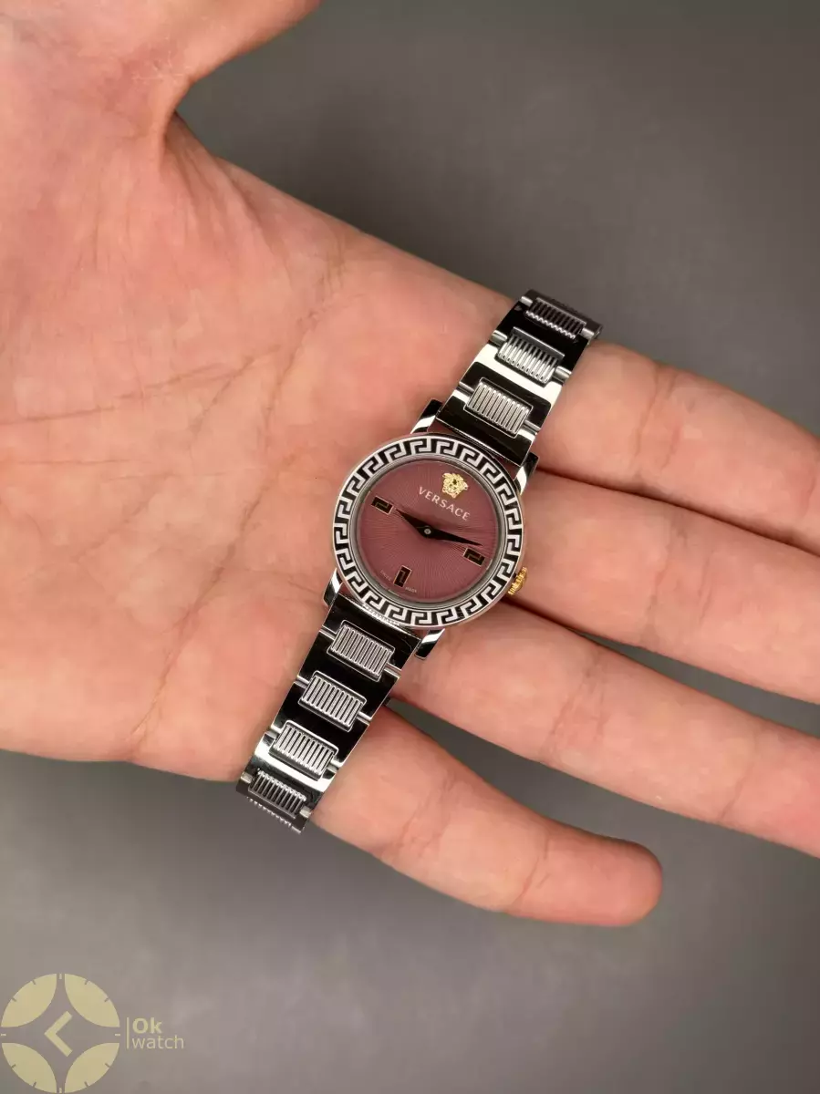 ساعت مچی ورساچه دورحکاکی بند سیلور صفحه قرمز Versace