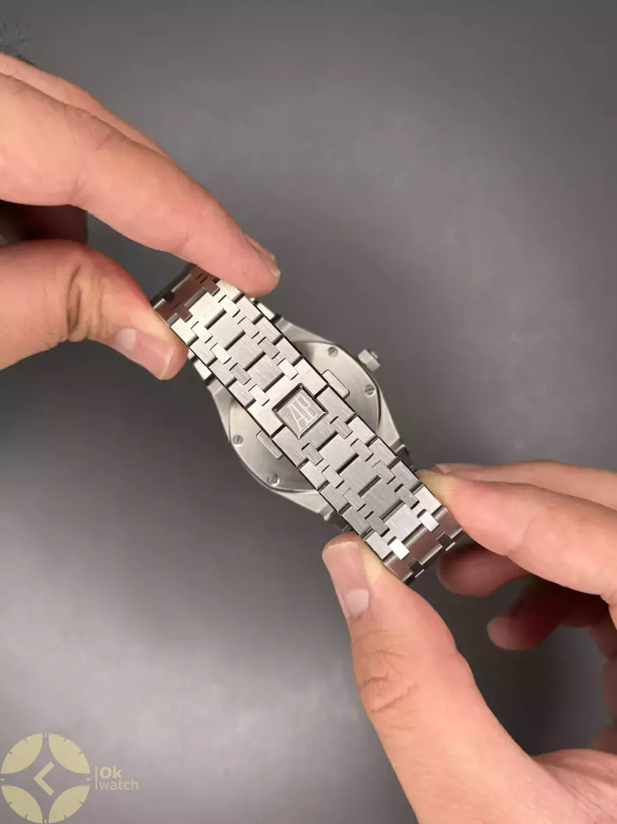 ساعت مچی اودمار پیگه باتری بند سیلور صفحه بنفش Audemars Piguet