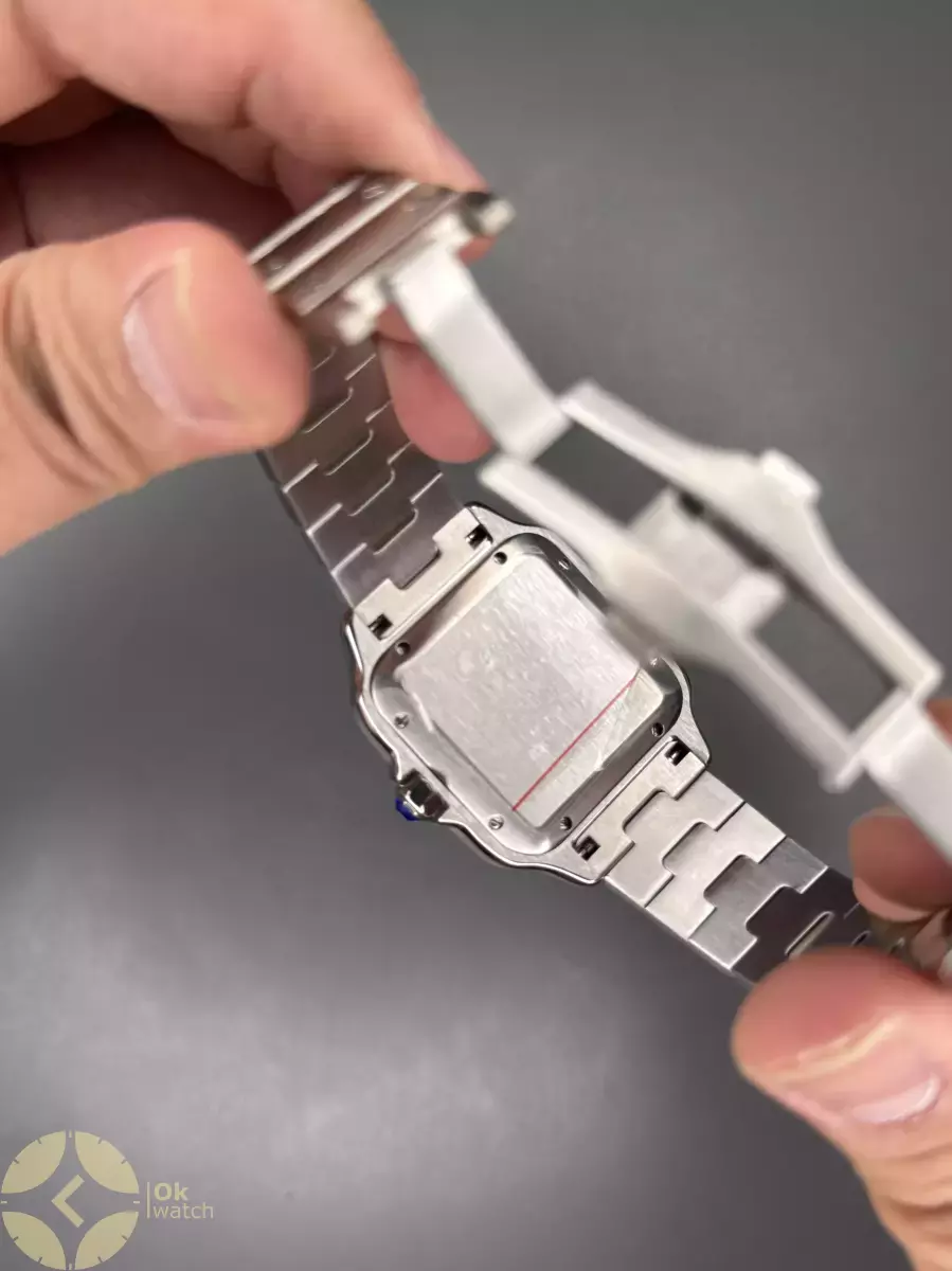 ساعت مچی کارتیه د سانتوس موتور اتوماتیک صفحه قرمز Cartier