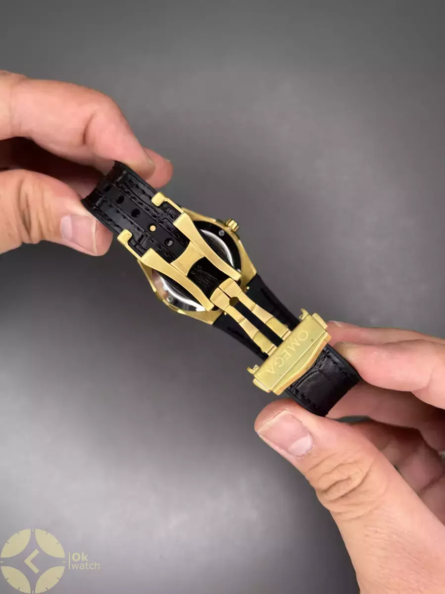 ساعت مچی امگا کانستلیشن قاب طلایی صفحه سفید Omega Constellation